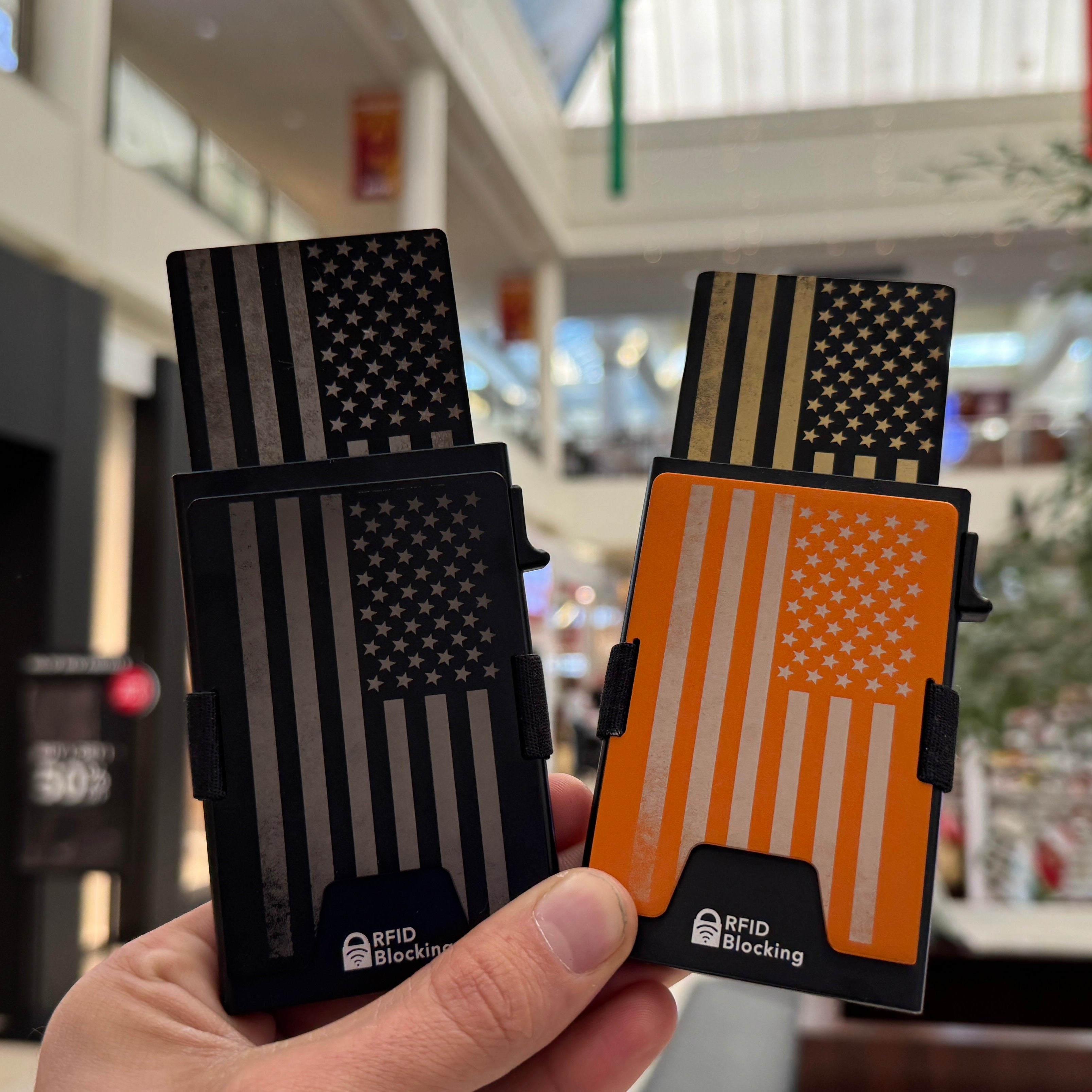 Custom Minimalistic Wallet 12 Cards and 8 bills